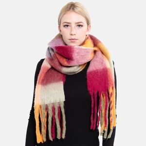 OVERSIZED SCARF